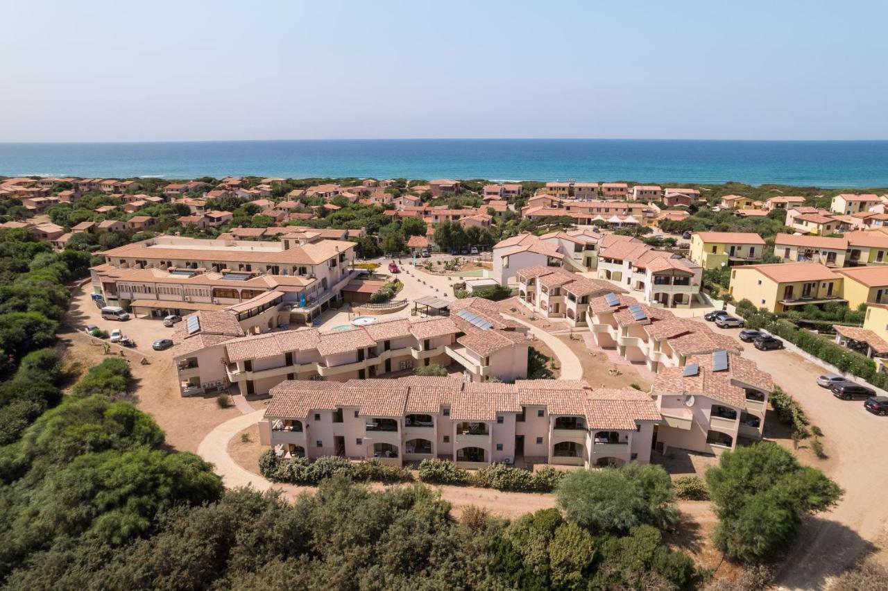 Hotel Nicolaus Club Baia delle Mimose Badesi Esterno foto