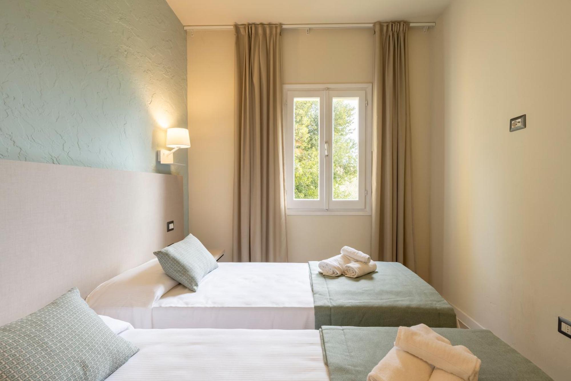 Hotel Nicolaus Club Baia delle Mimose Badesi Esterno foto